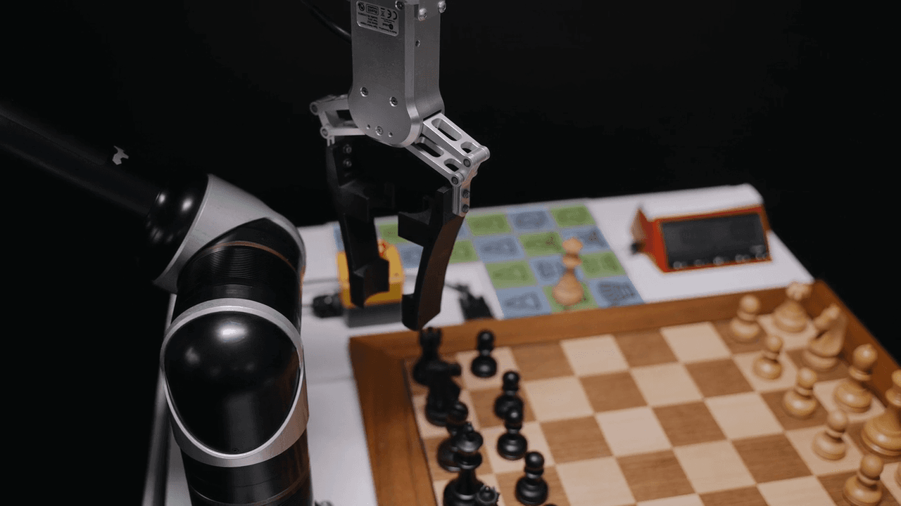 Robot Chess Challenge: Watch AI Outsmart Humans!